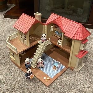 Calico Critters Luxury Townhome. In excellent condition